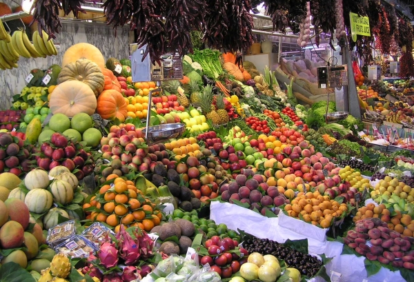 Früchte auf einem Markt, dts Nachrichtenagentur