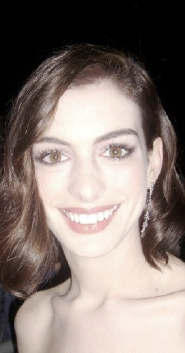 Anne Hathaway, dts Nachrichtenagentur