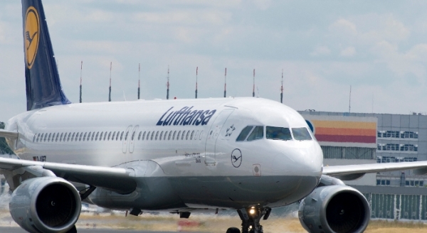Lufthansa-Maschine, Lufthansa,  Text: dts Nachrichtenagentur