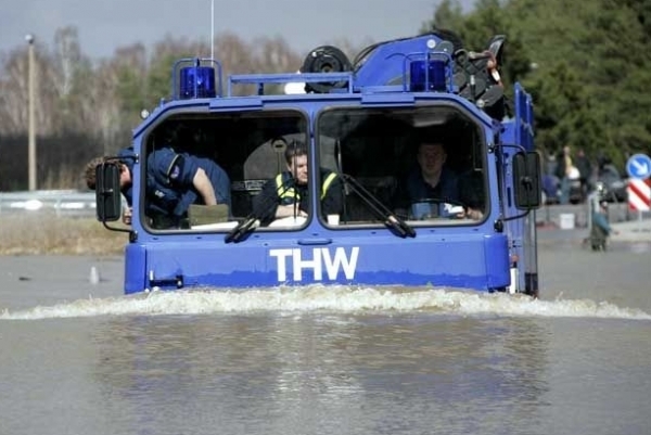 Kräfte des Technischen Hilfswerks beim Hochwassereinsatz im Inland, dts Nachrichtenagentur