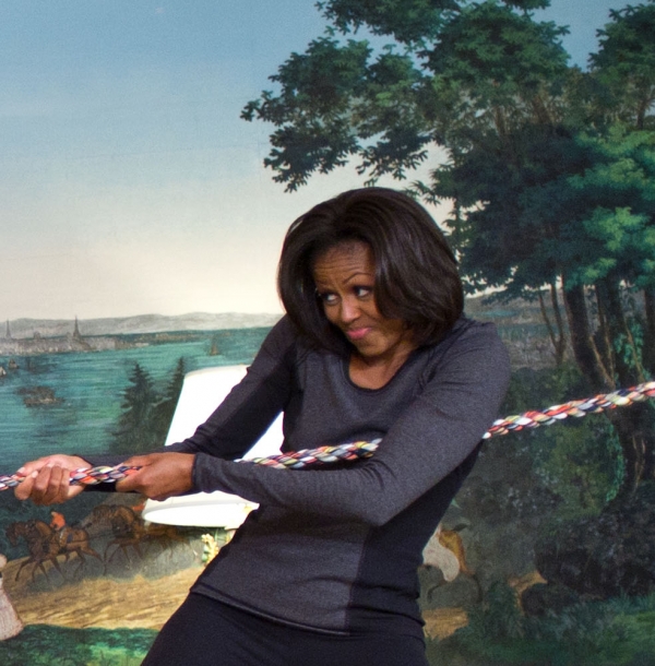 Michelle Obama beim Tauziehen, dts Nachrichtenagentur