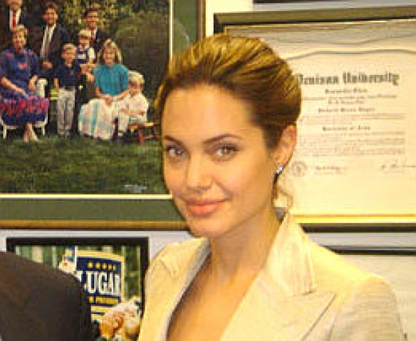 Angelina Jolie, dts Nachrichtenagentur
