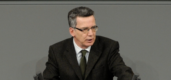 Bundesverteidigungsminister Thomas de Maizière im Bundestag, Deutscher Bundestag / Lichtblick/Achim Melde, über dts Nachrichtenagentur