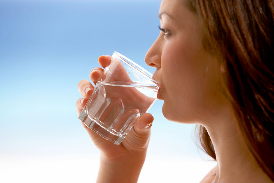 Ist Wassertrinken wirklich gesund? (Foto: Fuse | Tinkstock)