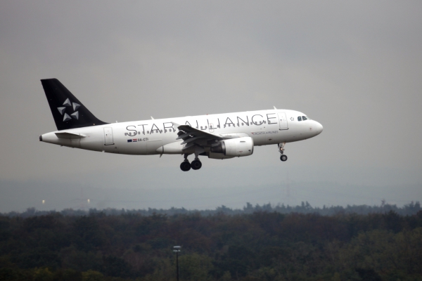 Star-Alliance-Maschine im Anflug auf Frankfurt, über dts Nachrichtenagentur