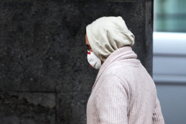 Mann mit Mund-Nasen-Schutz, über dts Nachrichtenagentur