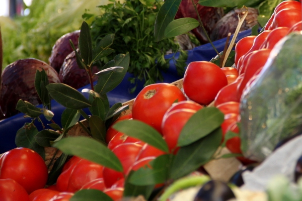 Tomaten an einem Gemüsestand, über dts Nachrichtenagentur