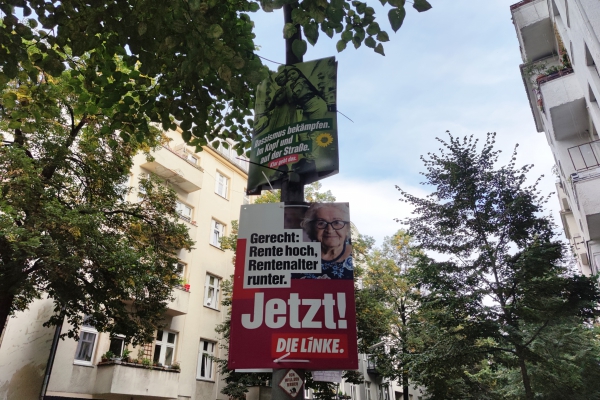 Wahlplakate von Grünen und Linken, über dts Nachrichtenagentur