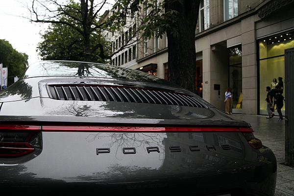 Porsche in der Düsseldorfer Kö, über dts Nachrichtenagentur