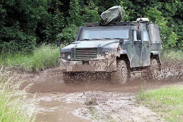 Gepanzertes Bundeswehr-Auto, über dts Nachrichtenagentur
