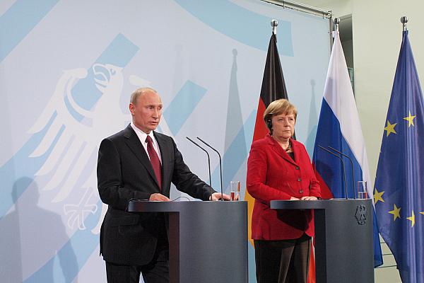 Wladimir Putin und Angela Merkel, über dts Nachrichtenagentur