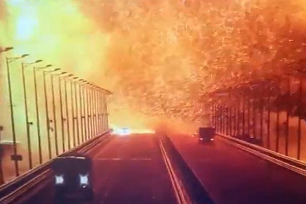 Aufnahme, die die Explosion auf der Krim-Brücke zeigen soll, über dts Nachrichtenagentur