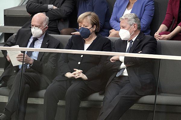 Norbert Lammert, Angela Merkel, Joachim Gauck am 8.12.21, über dts Nachrichtenagentur
