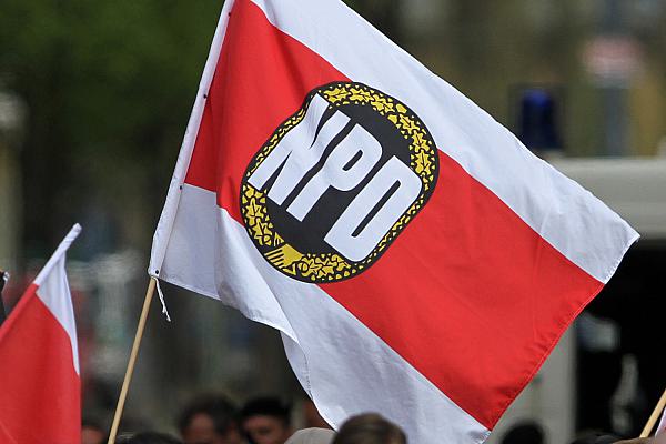 NPD-Fahne, über dts Nachrichtenagentur