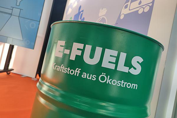 Werbung für E-Fuels, über dts Nachrichtenagentur