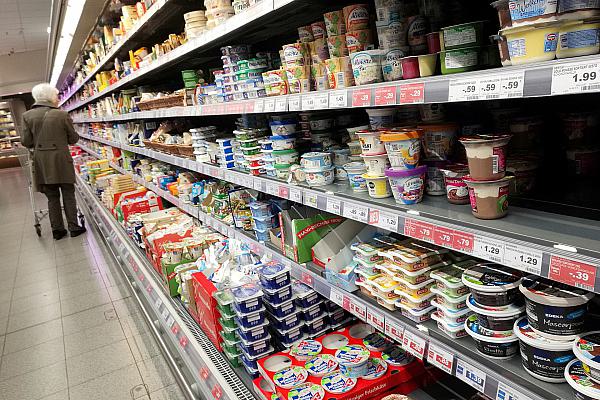 Einkaufsregal in einem Supermarkt (Archiv), über dts Nachrichtenagentur