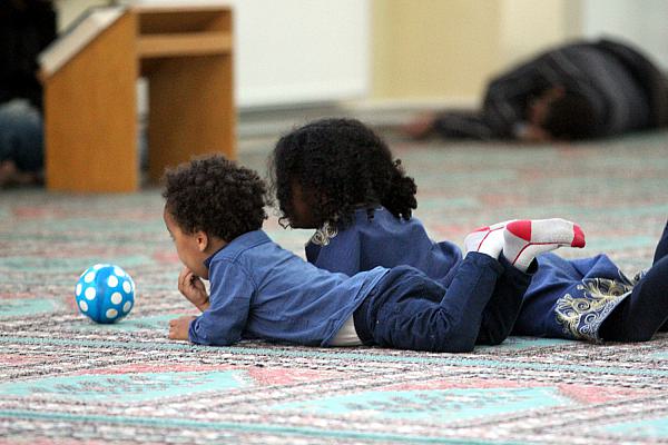 Kinder in einer Moschee (Archiv), über dts Nachrichtenagentur
