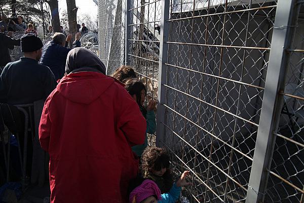 Flüchtlinge an der Grenze Griechenland-Mazedonien (Archiv), über dts Nachrichtenagentur