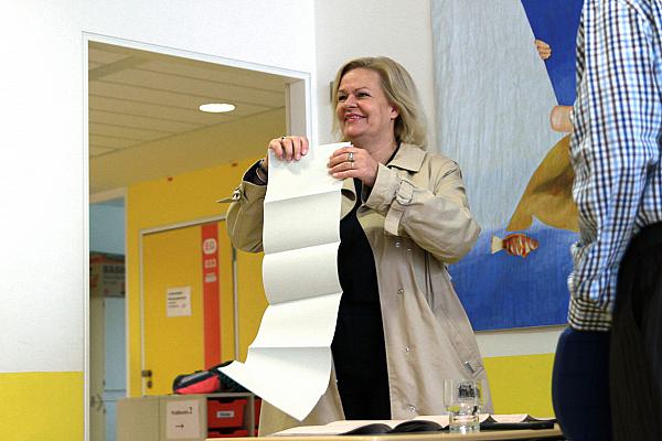 Nancy Faeser bei der Stimmenabgabe zur Landtagswahl in Hessen am 08.10.2023, über dts Nachrichtenagentur