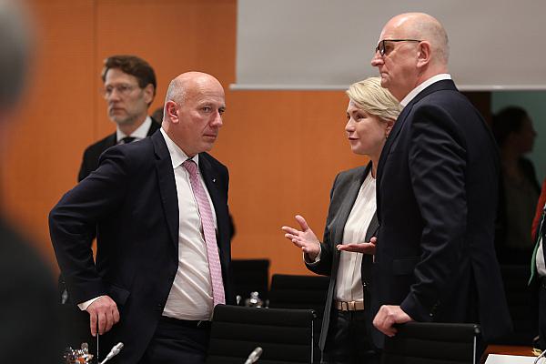 Kai Wegner, Manuela Schwesig und Dietmar Woidke bei der MPK am 06.11.2023, über dts Nachrichtenagentur
