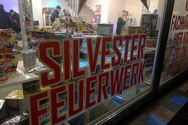 Verkauf von Silvester-Feuerwerk (Archiv), über dts Nachrichtenagentur