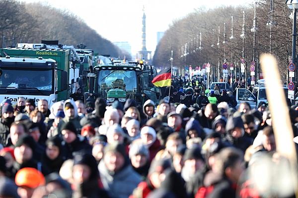 Bauernproteste am 08.01.2024, via dts Nachrichtenagentur