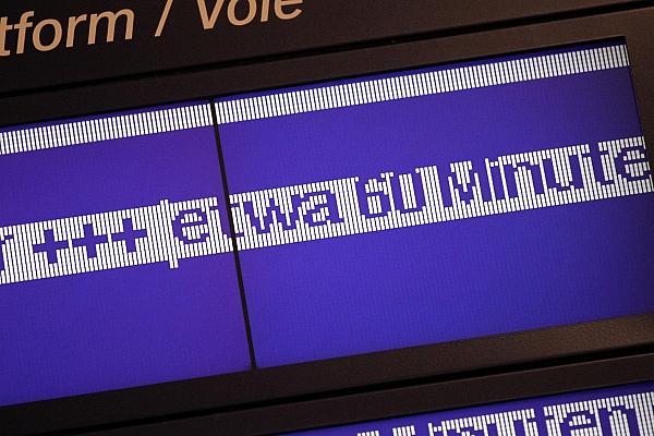Verspätungs-Anzeige bei der Bahn (Archiv), via dts Nachrichtenagentur