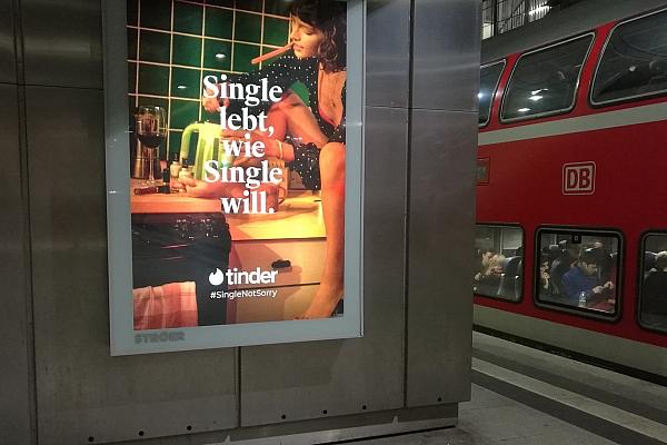 Tinder-Werbung (Archiv), via dts Nachrichtenagentur