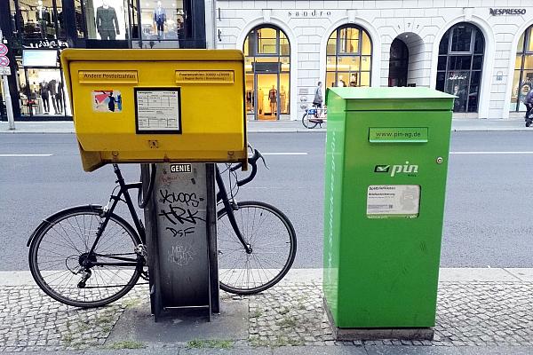 Briefkästen von Deutsche Post und Pin Mail AG (Archiv), via dts Nachrichtenagentur