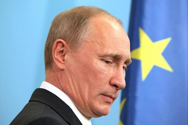 Wladimir Putin vor EU-Fahne (Archiv), via dts Nachrichtenagentur