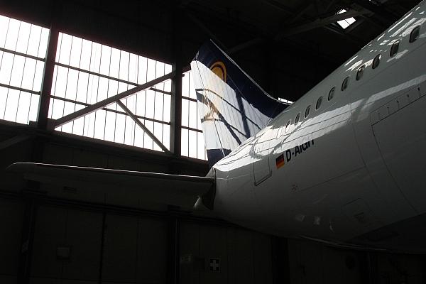 Lufthansa-Maschine in einer Wartungshalle (Archiv), via dts Nachrichtenagentur