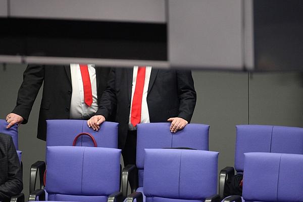 Zwei Bundestagsabgeordnete (Archiv), via dts Nachrichtenagentur