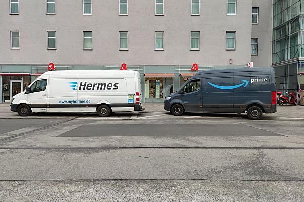 Transporter von Hermes und Amazon Prime (Archiv), via dts Nachrichtenagentur