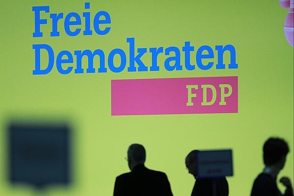FDP-Logo auf Parteitag (Archiv), via dts Nachrichtenagentur