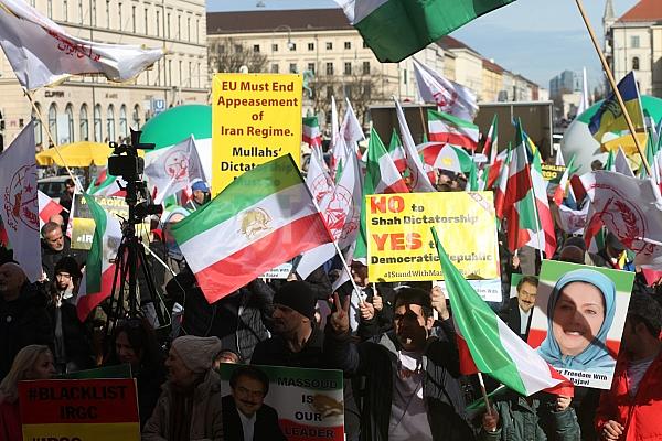Protest gehen Iran vor Münchner Sicherheitskonferenz (Archiv), via dts Nachrichtenagentur