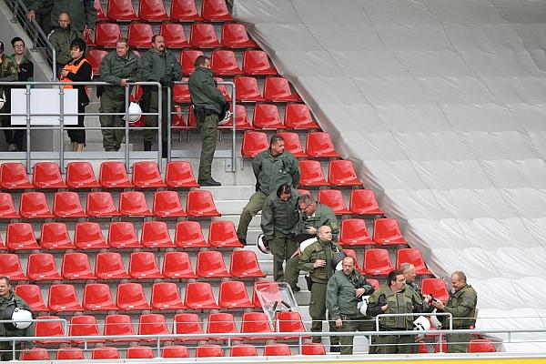 Polizei im Fußball-Stadion (Archiv), via dts Nachrichtenagentur