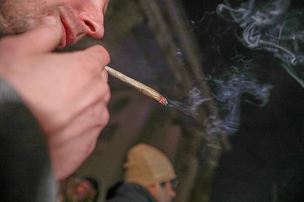 Cannabis-Konsument(Archiv), via dts Nachrichtenagentur