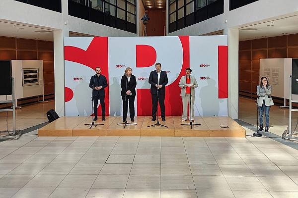 SPD-Pressekonferenz nach Gremiensitzung am 12.05.2025, via dts Nachrichtenagentur