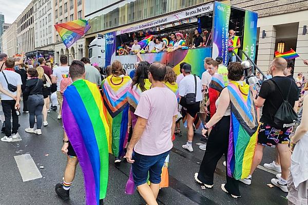 Parade zum Christopher-Street-Day (Archiv), via dts Nachrichtenagentur